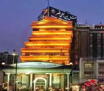 دربهای سرویس بهداشتی هتل قصر