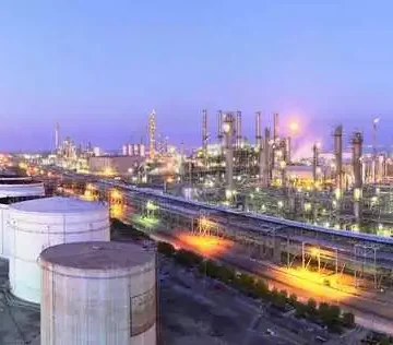 درب ضد حریق نودر نصب شده در پتروشیمی پارس جنوبی عسلویه - ایمنی و آرامش را به محیط کار می‌آورد